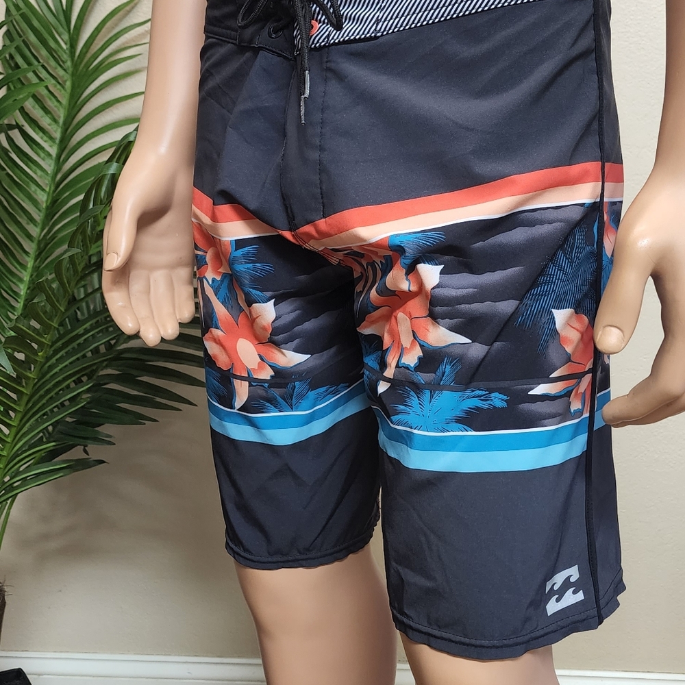 Billabong swin shorts size 31 men